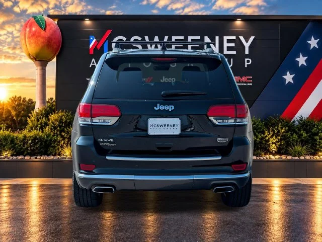 Used 2018 Black Jeep Summit image 4