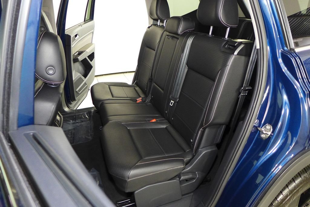 2023 Volkswagen Atlas SE w/Tech - Photo 21