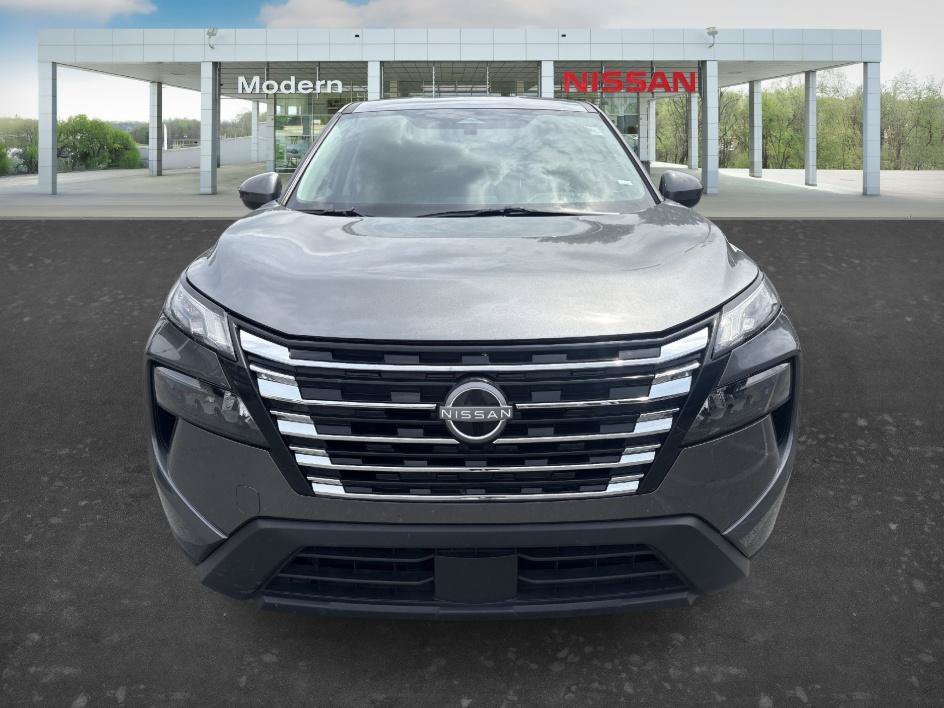 Used 2025 Gun Metallic Nissan SV image 1