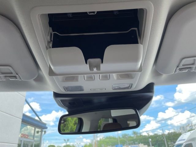 New 2026 Carbonized Gray Metallic Ford Outer Banks® image 37
