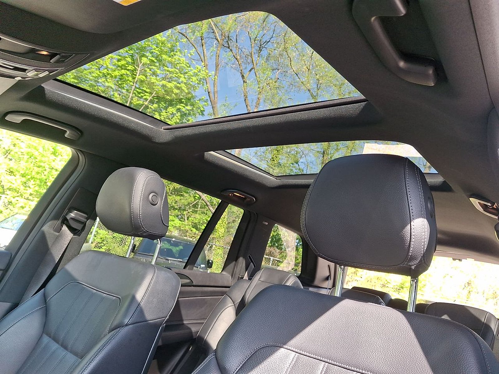 Used 2019 Iridium Silver Metallic - 775 Mercedes-Benz 4MATIC® image 28