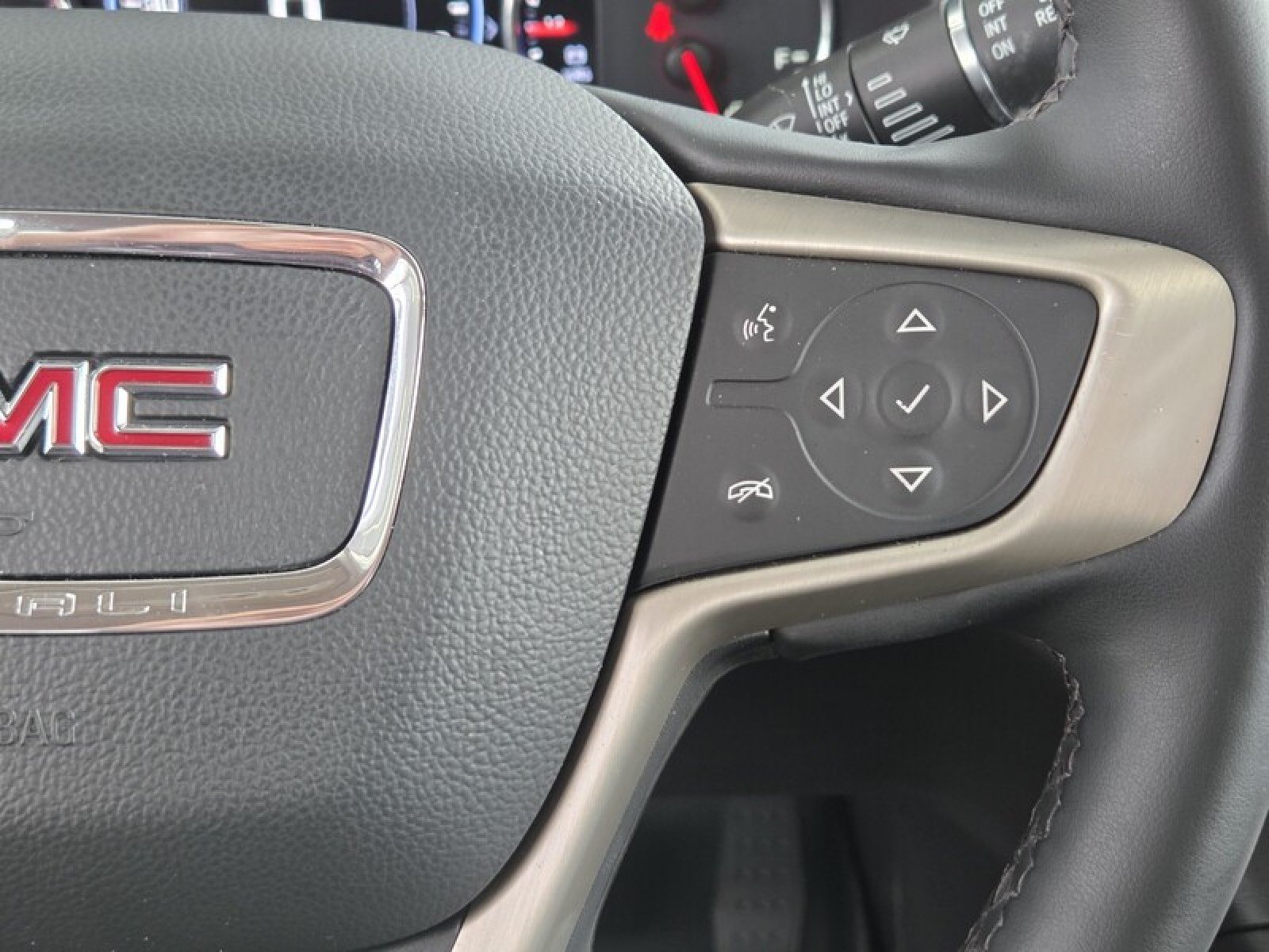Used 2023 EBONY TWILIGHT MET GMC Denali image 29