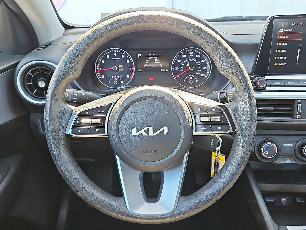 Used 2023 Gravity Gray Kia LXS image 18