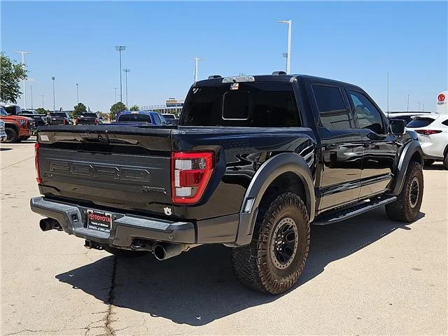 Used 2022 Agate Black Metallic Ford Raptor 4x4 SuperCrew Cab 5.5 ft. box 145 in. WB image 3