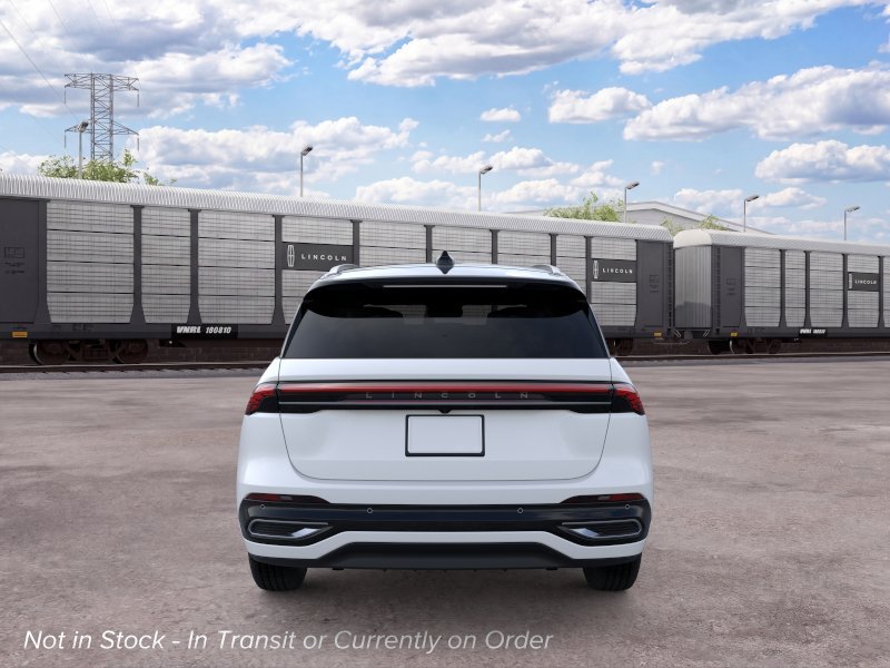New 2026 White Platinum Metallic Tri-Coat Lincoln Reserve image 5