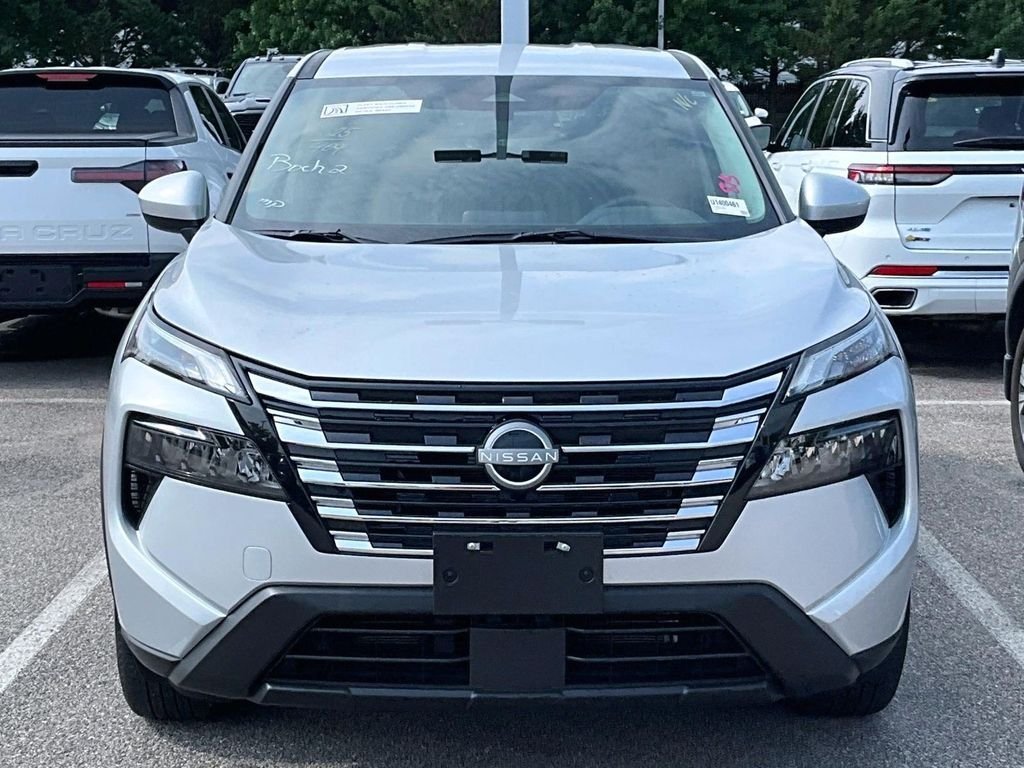 Certified Used 2025 Silver Nissan SV image 2