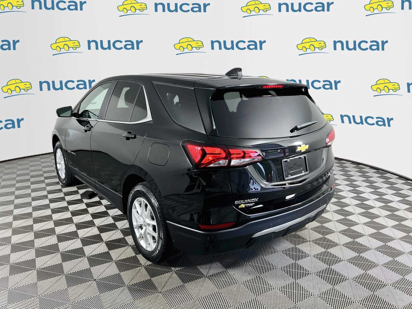 Used 2023 Mosaic Black Metallic Chevrolet LT image 5
