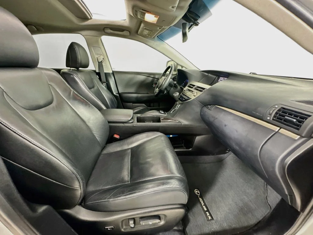 Used 2015 Silver Lexus 350 image 35