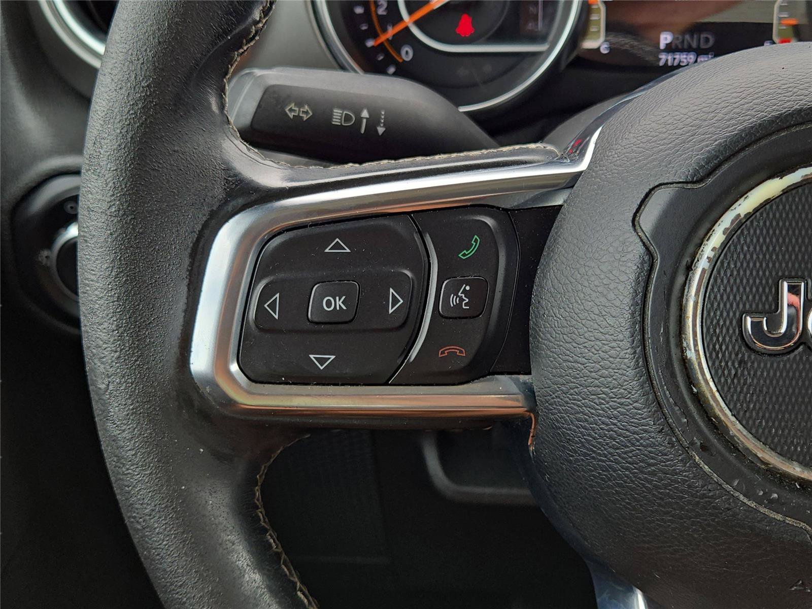 Used 2020 Gray Jeep Sahara image 24