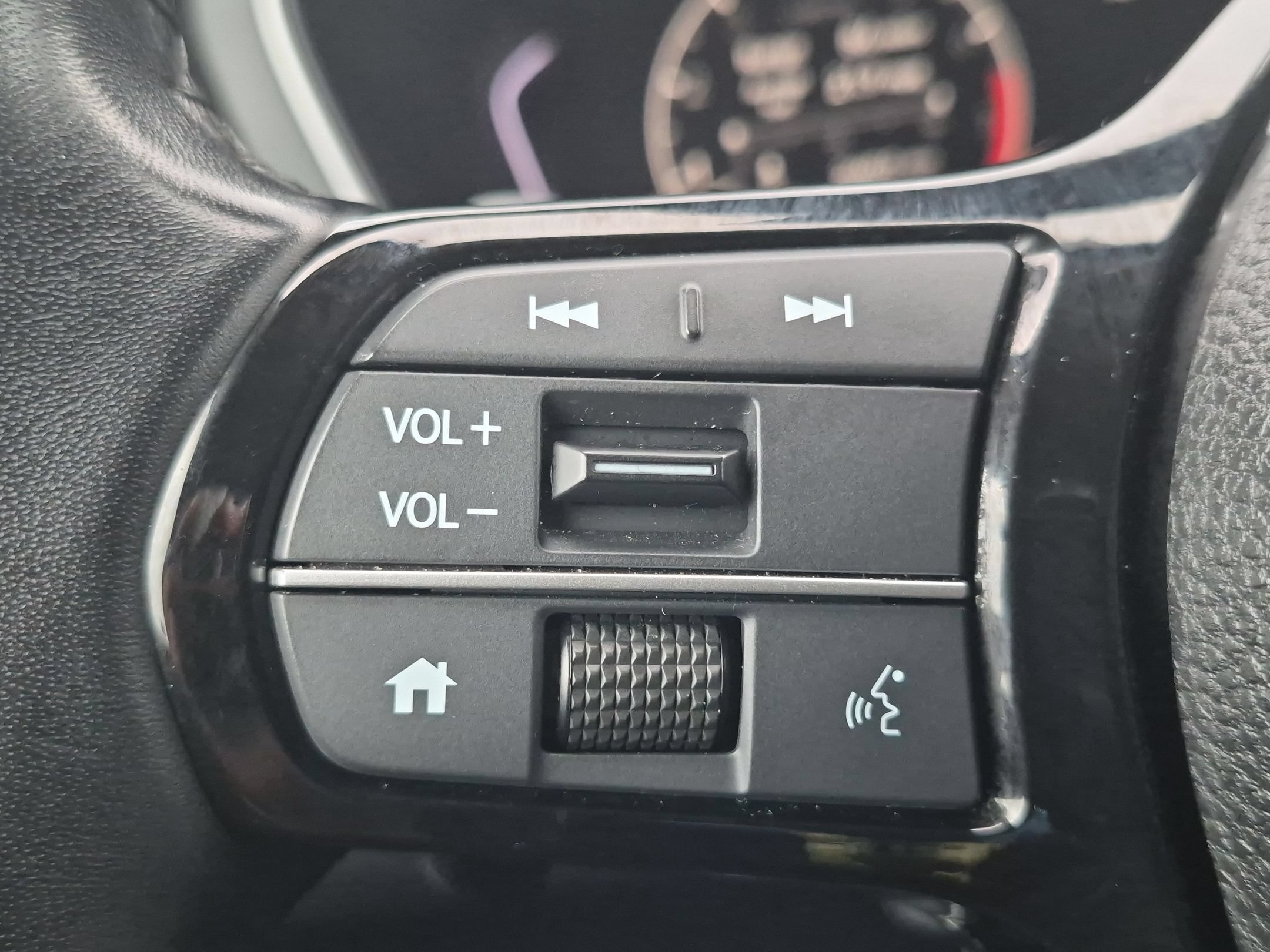 2025 Honda Pilot EX-L - Photo 14