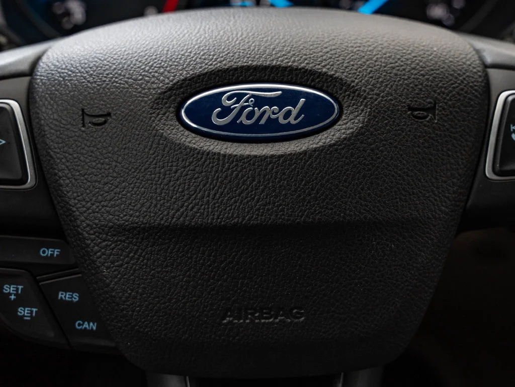 Used 2018 White Platinum Clearcoat Metallic Ford Titanium image 29