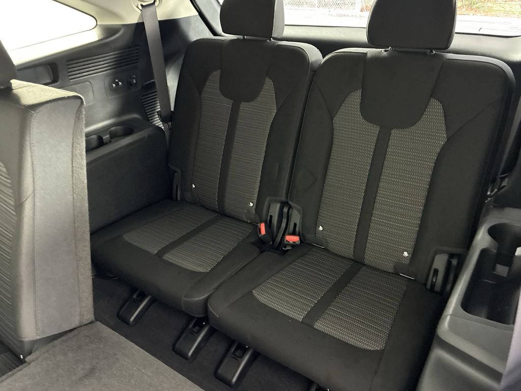 New 2026 Glacial White Pearl Kia LX image 29