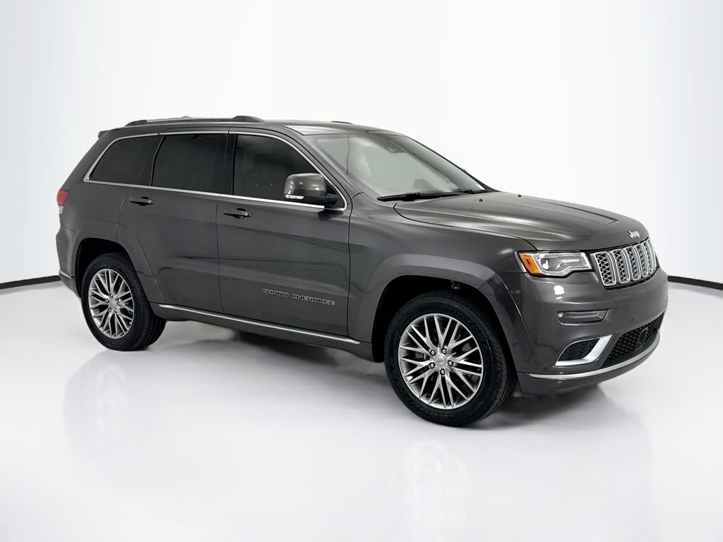 Used 2018 Crystal Metallic Jeep Summit image 3