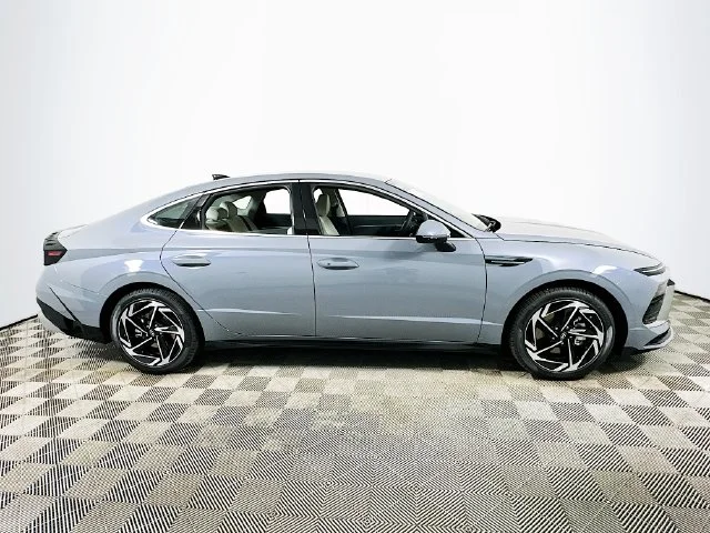 New 2026 Blue Hyundai SEL Sport image 2