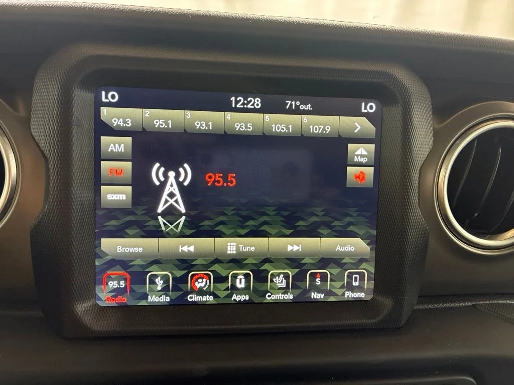 Used 2019 Yellow Jeep Unlimited Rubicon image 17