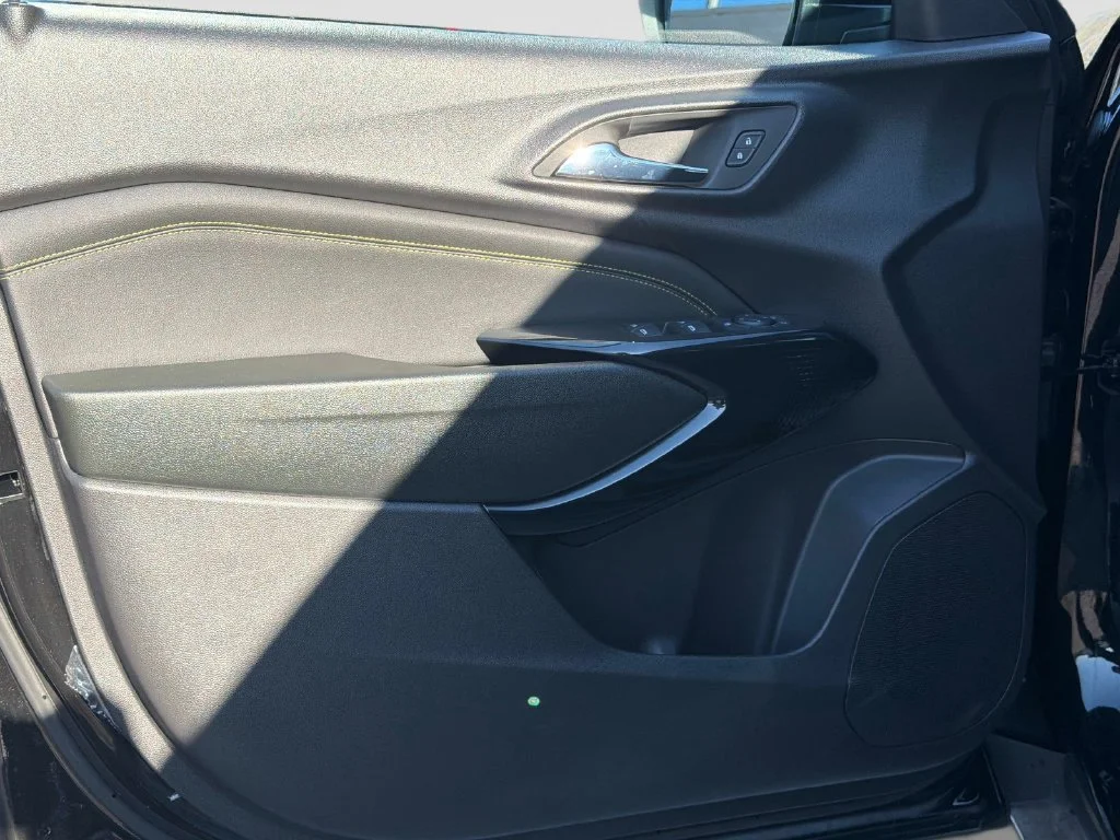 Used 2026 Mosaic Black Metallic Chevrolet LT image 19