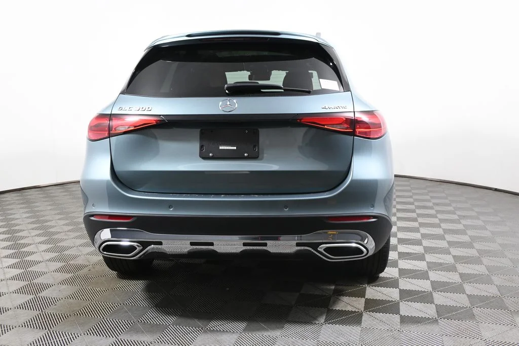 New 2026 Silver Mercedes-Benz GLC 300 image 6