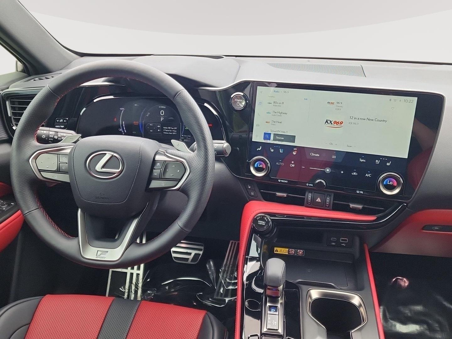 Used 2025 Ultra White Lexus NX 450h+ F SPORT Handling image 12