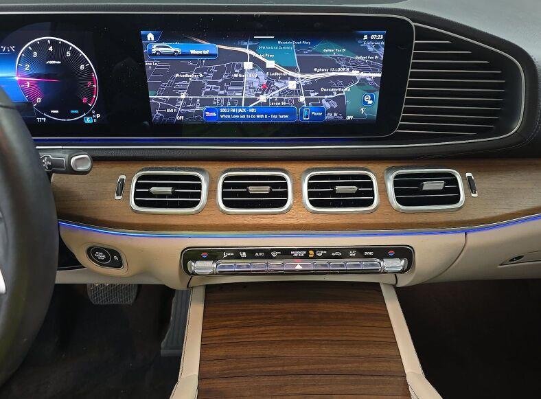 Used 2024  Mercedes-Benz GLS 450 image 12