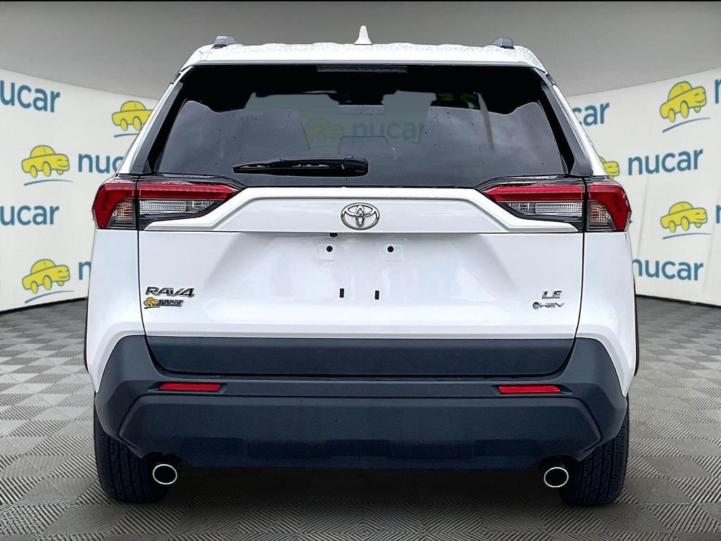 Used 2025 Ice Toyota LE image 5