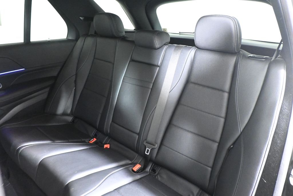 Certified Used 2025 Black Mercedes-Benz GLE 350 image 4