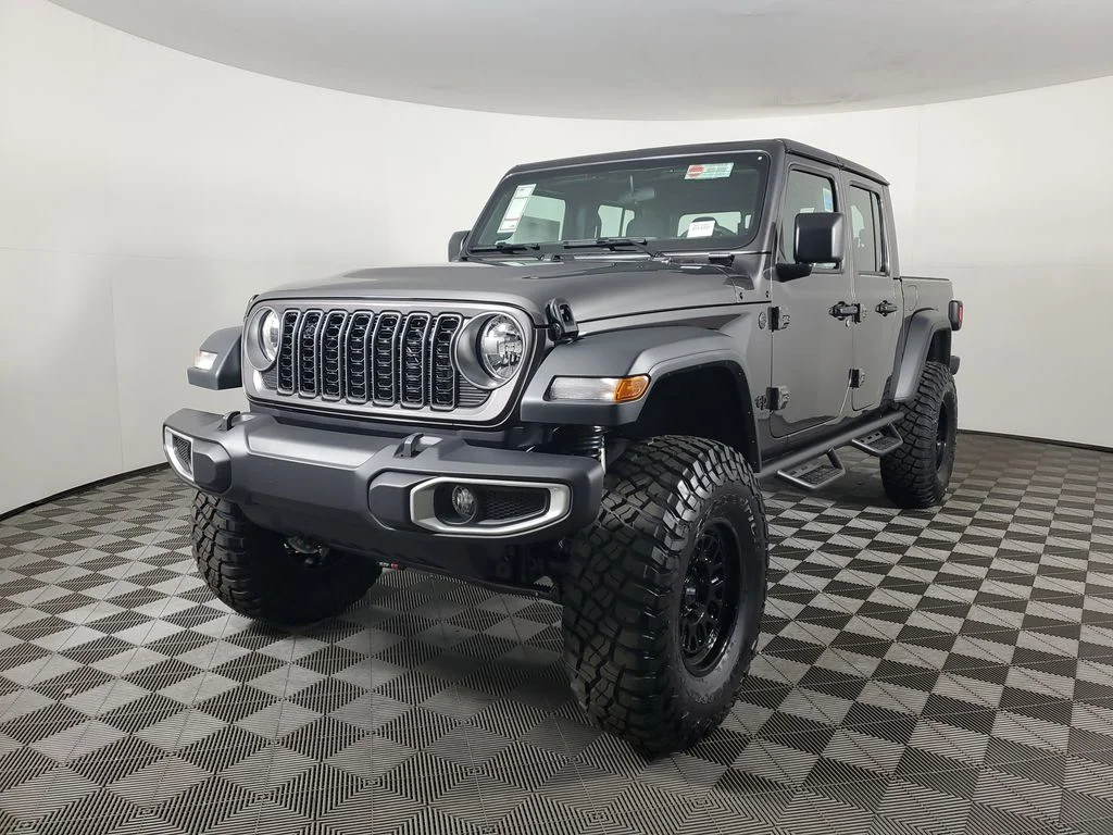 New 2026 Granite Crystal Metallic Clear-Coat Exterior Paint Jeep Sport image 8