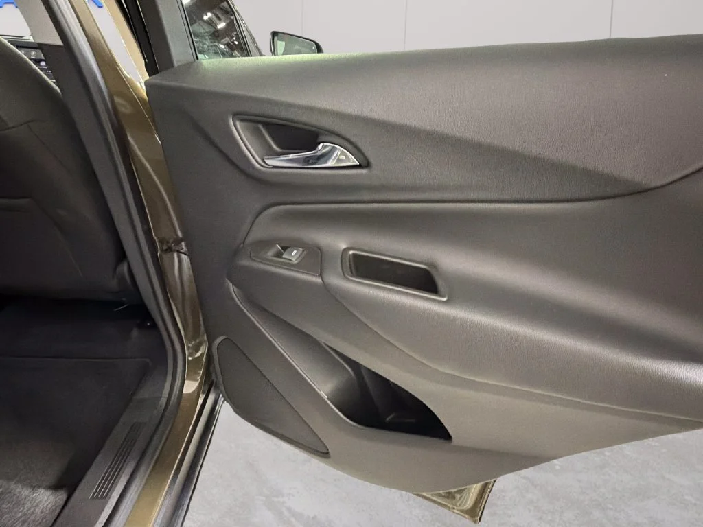 Used 2023 HARVEST BRONZE METALLIC Chevrolet LT image 33