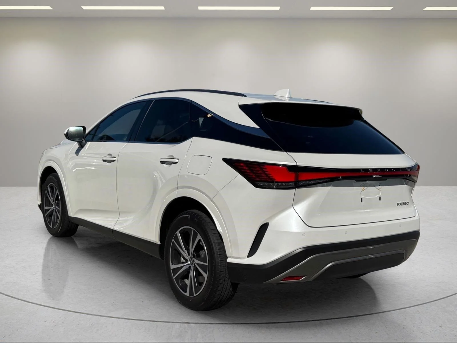 Used 2025 Eminent White Pearl Lexus RX 350 Premium image 3