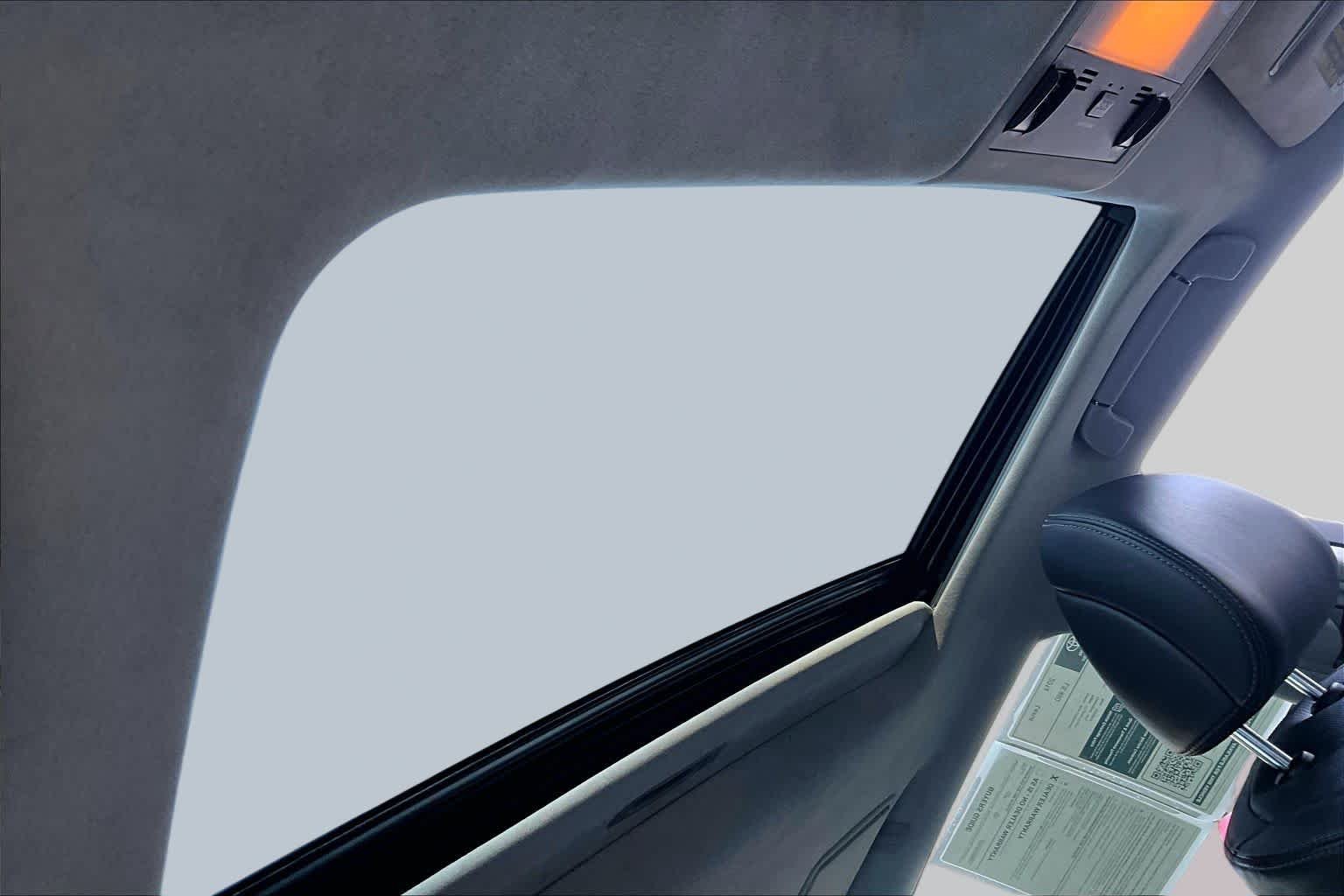 Used 2014 Obsidian Lexus L image 14