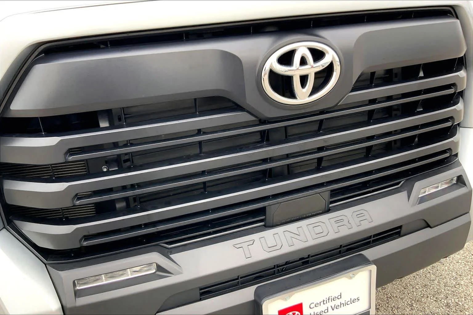 Used 2025 Celestial Silver Metallic Toyota SR5 image 29