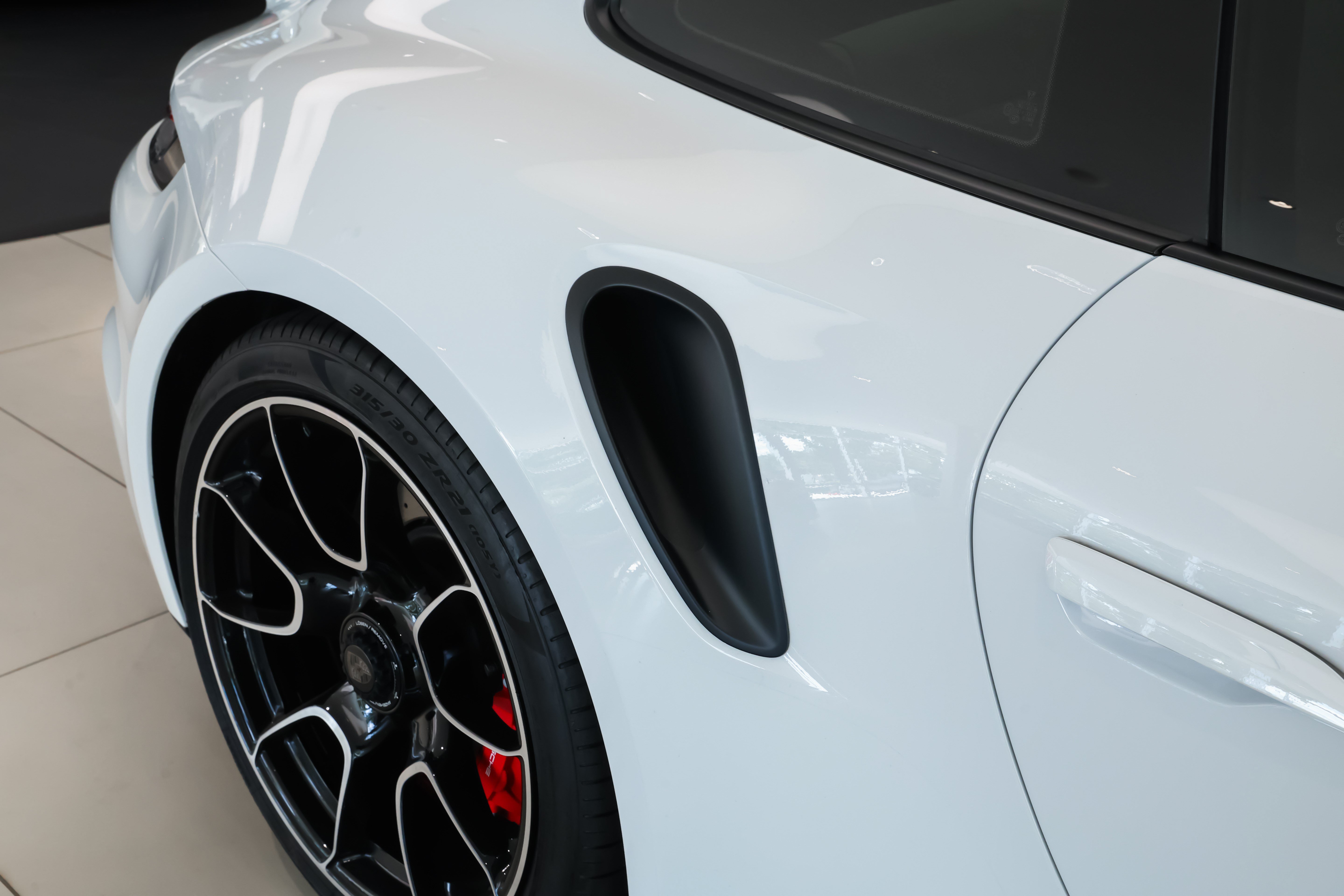 Used 2025 White Porsche Turbo image 35