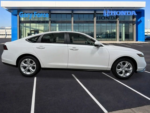 New 2026 Platinum White Pearl Honda LX image 7