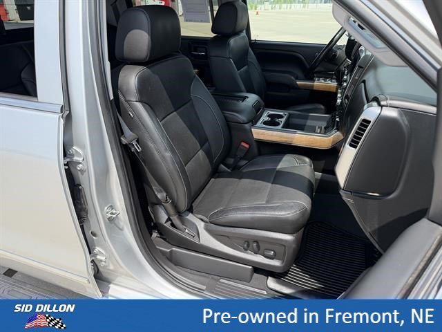 Used 2018 Silver Ice Metallic Chevrolet LTZ image 7