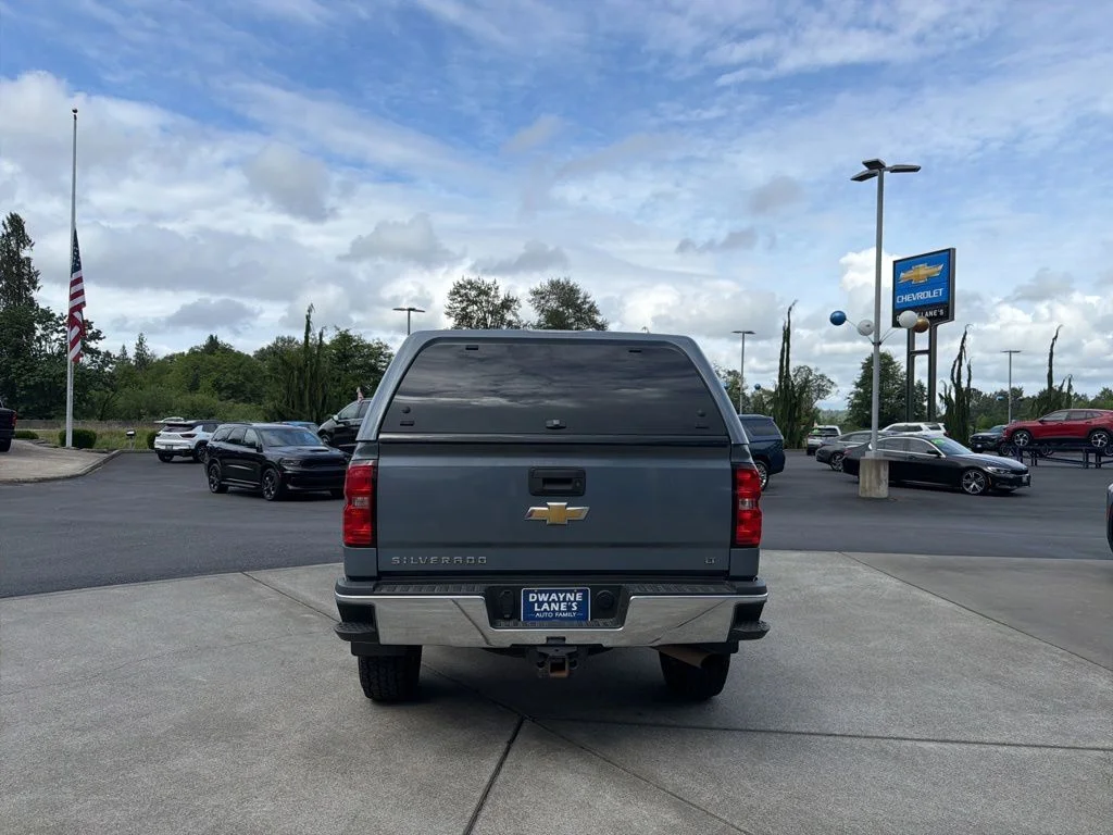 Used 2015 Gray Chevrolet LT image 4