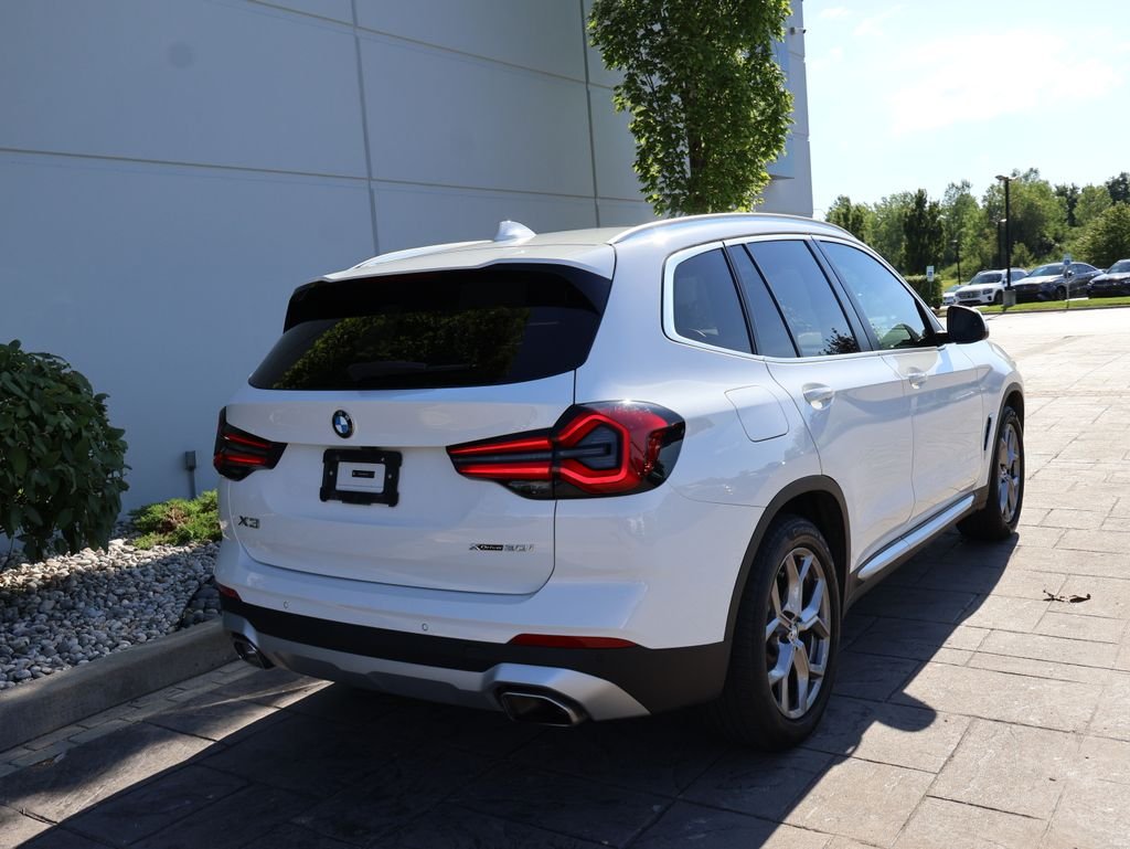 Used 2024 Alpine White BMW xDrive30i image 6