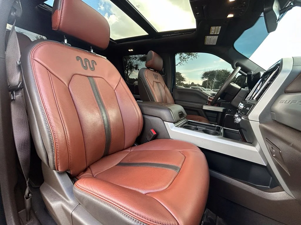 Used 2022 Blue Metallic Ford King Ranch image 32
