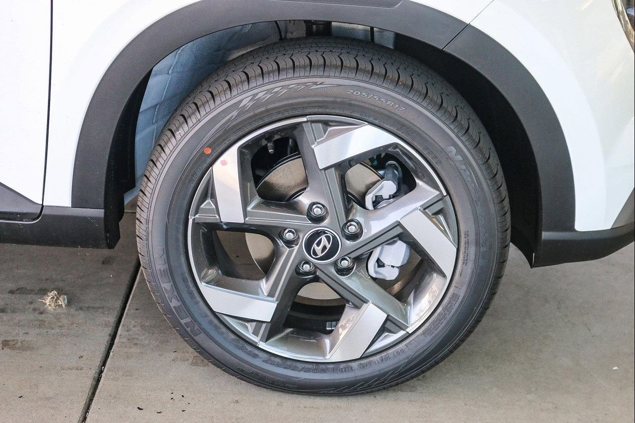 New 2026 White Hyundai SEL image 40