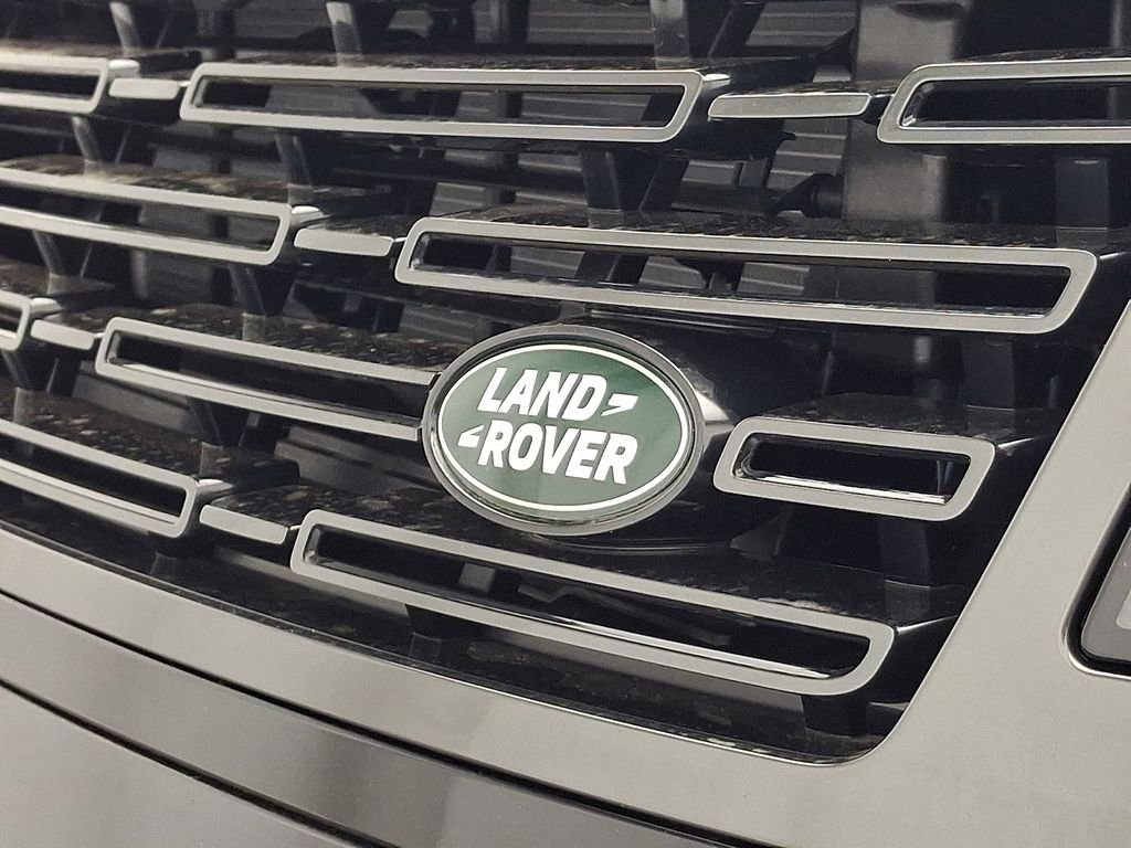 New 2026 Carpathian Grey Land Rover SE image 22
