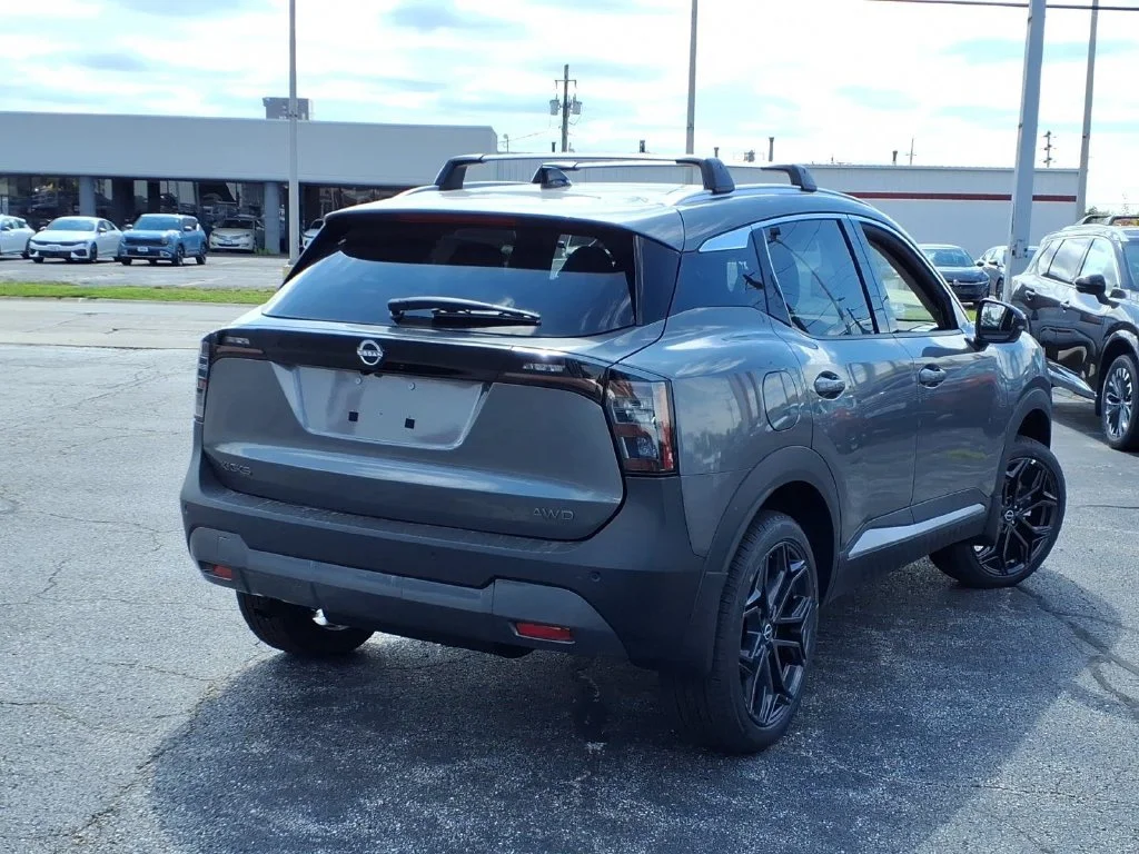 New 2027 Gun Metallic Nissan SR image 3