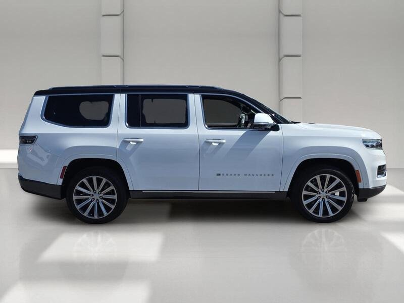 Used 2022 Bright White Clearcoat JEEP SERIES I 4X4 image 6
