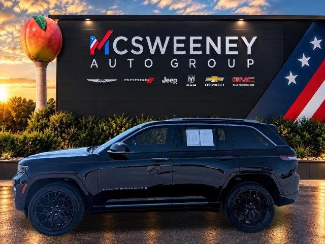 Used 2022 Black Jeep Summit Reserve image 2