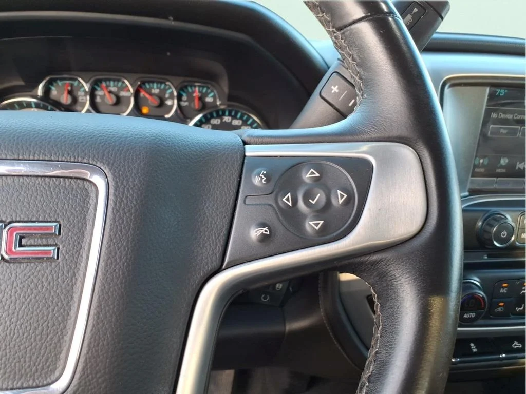 Used 2017 Silver GMC SLE image 18