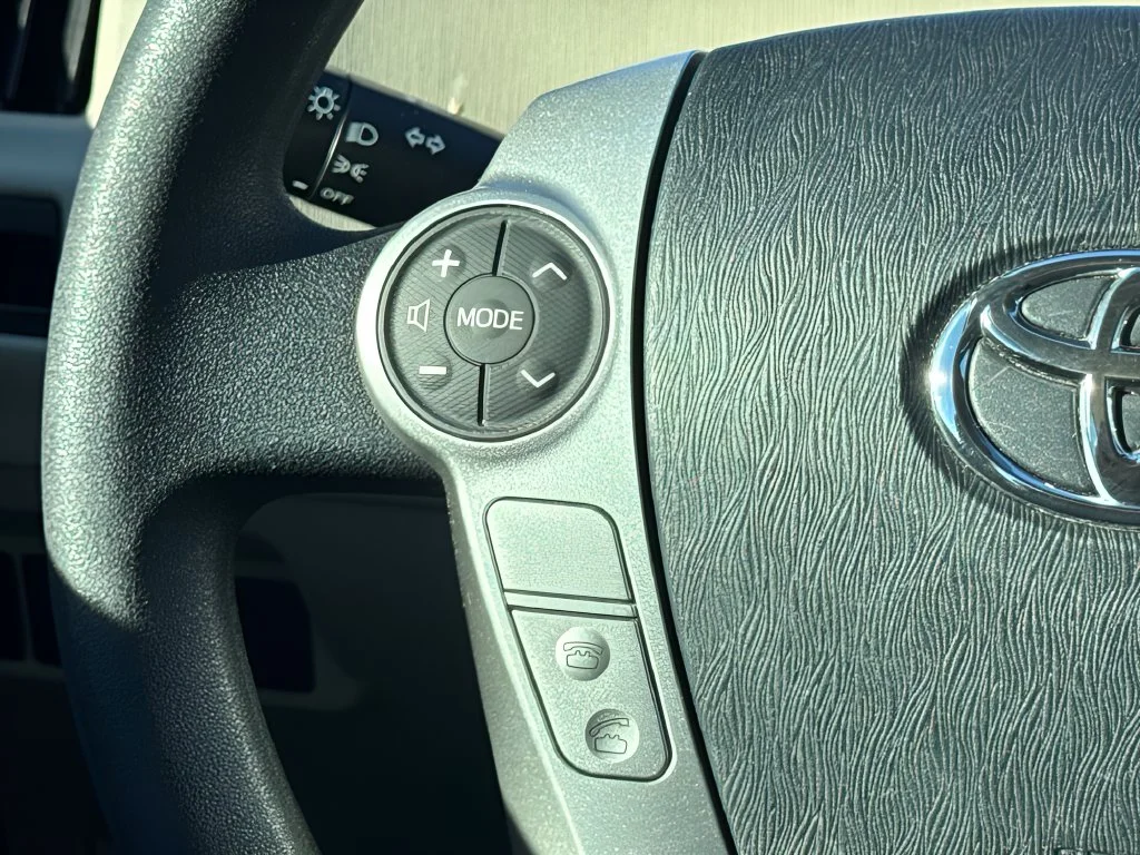 Used 2013 Blue Toyota Two image 14