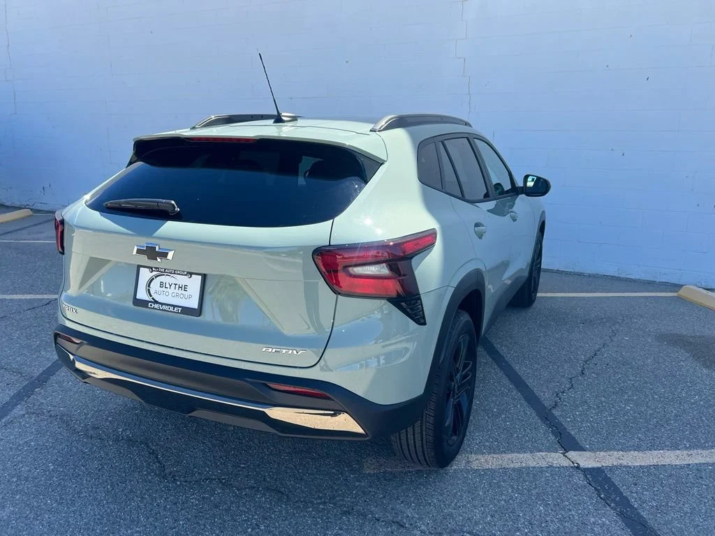 New 2026 Cacti Green Chevrolet ACTIV image 6