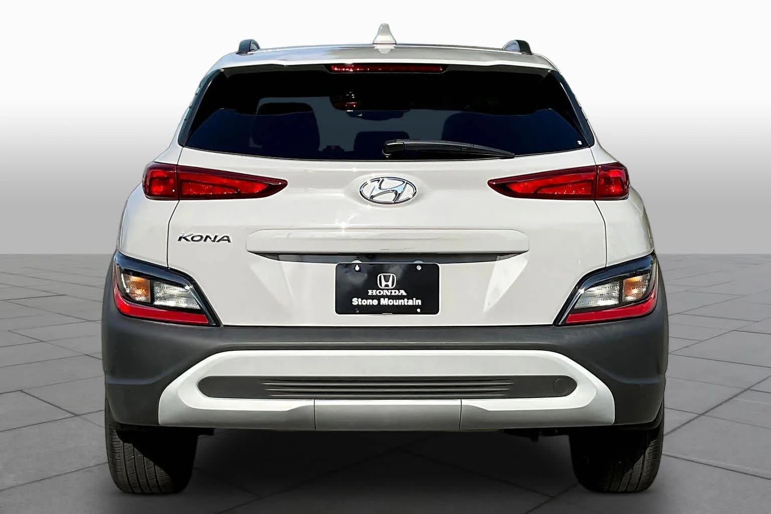 Used 2023 Cyber Silver Hyundai SEL image 9