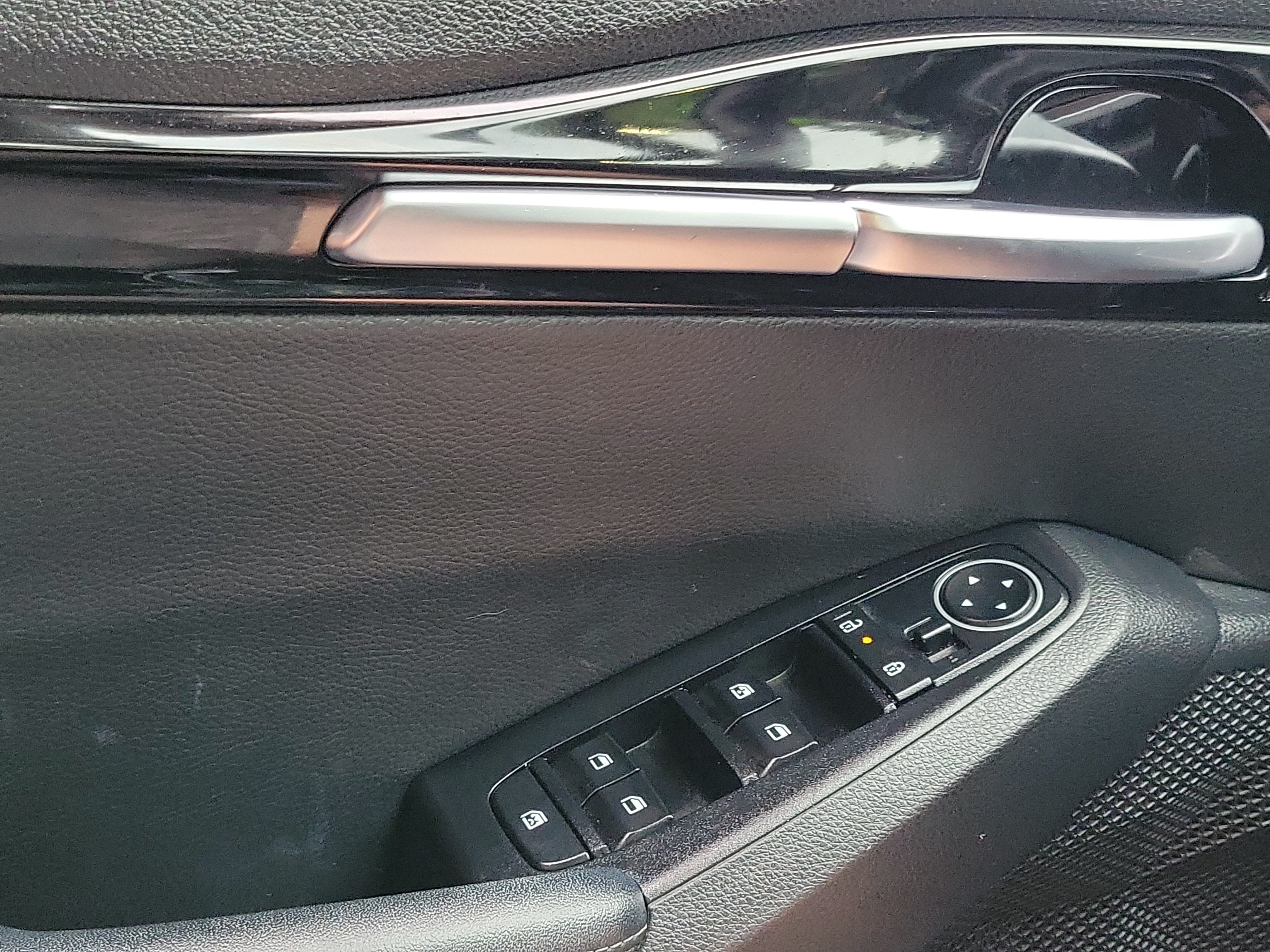 2025 Kia Seltos S - Photo 13