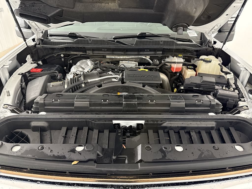 Used 2022 Summit White Chevrolet High Country image 31