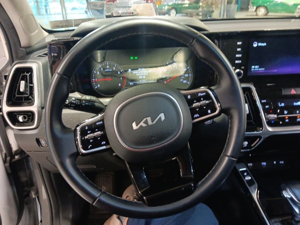 Certified Used 2022 Gray Kia SX image 5
