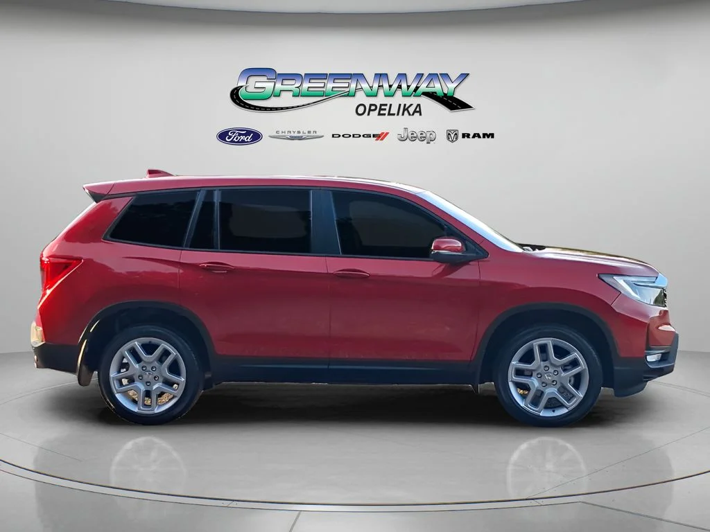 Used 2024 Radiant Red Metallic II Honda EX-L image 8