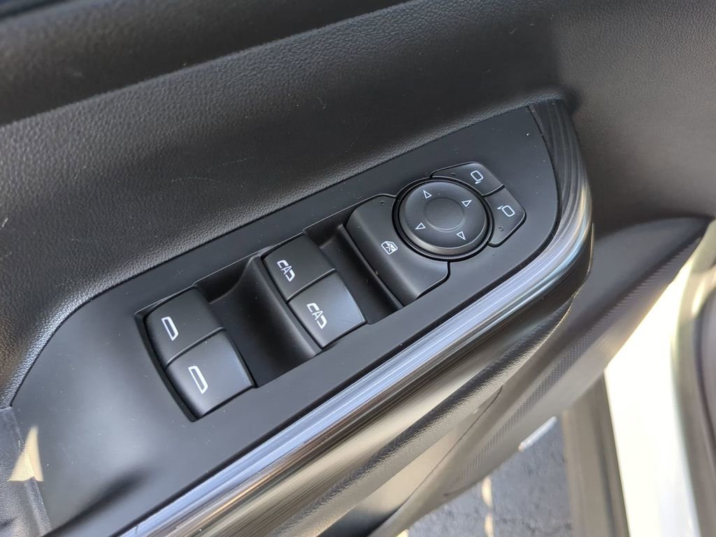 2023 GMC Acadia SLT - Photo 19